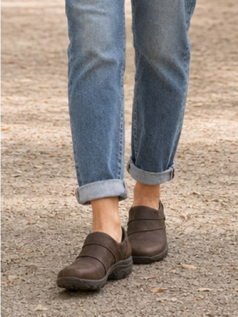 Merrell Dassie Stitch Brown Leather Slip-On Clogs Women’s Size 6 NWOB Comfort